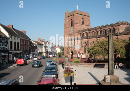 Butter-Kreuz, St.-Nikolaus Kirche, High Street, Newport, Shropshire Stockfoto