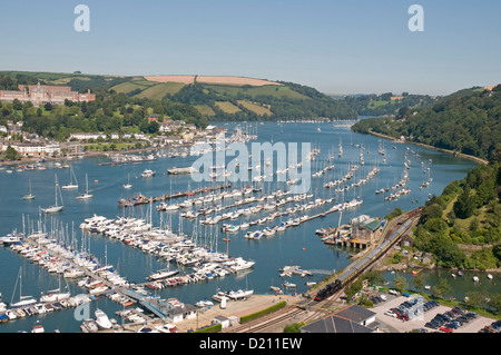 Die Dart-Mündung Kingswear zu trennen und auf die weit Bank, Dartmouth, Devon Stockfoto