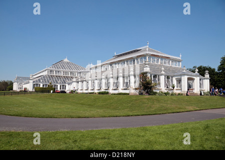 Die gemäßigten Haus (SE mit Blick auf Höhe), The Royal Botanic Gardens, Kew, Surrey, England. Stockfoto