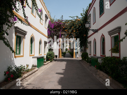 Malerischen Seitenstraßen rund um das Hafengebiet in Puerto Mogan, Gran Canaria. Stockfoto