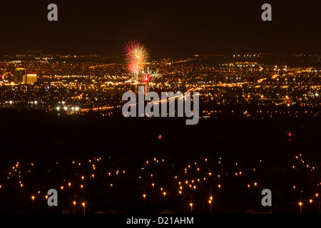 Las Vegas bei Nacht fotografiert von einem Berg Stockfoto