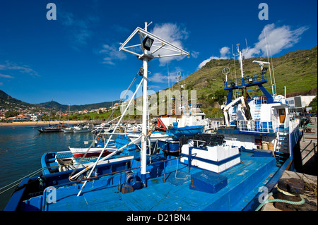 Nordöstlichen Teil der Insel Madeira, Machico Stadt und Hafen. Stockfoto