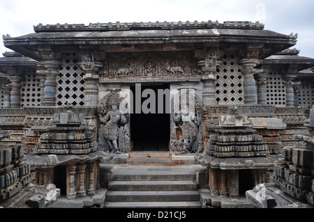 Erstaunlich schöne Eingang Chennakesava Tempel (Keshavas), Indien.