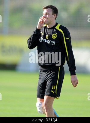 Spieler der Bundesliga Fußballverein Borussia Dortmund, Kevin Grosskreutz, beteiligt sich an der Ausbildung im Trainingslager in La Manga, Spanien, 10. Januar 2013. Foto: GUIDO KIRCHNER Stockfoto