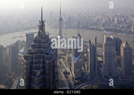 Blick von der Aussichtsplattform des Shanghai World Financial Center über Stadt und Huangpu Fluss, Pudong, Shanghai, China, Asien Stockfoto