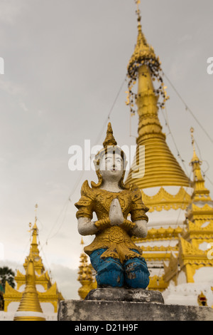 Wat Chong Klang in Mae Hong Son, Nord-Thailand (Birmanisch inspiriert buddhistischer Tempel) Stockfoto