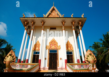 Der schöne Tempel Po Ransey auf der Straße zwischen Phnom Penh und Udong in Kambodscha, Indochina. Stockfoto