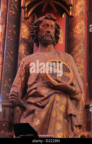 Statue des Apostels, La Sainte Chapelle in Paris, Frankreich Stockfoto