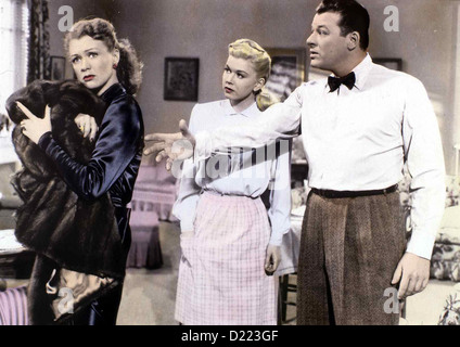 Mein Traum Bist Du mein Traum ist Ihr Eve Arden, Doris Day, Jack Carson Schon kahlen Hut Sich Doug (Jack Carson) im sterben huebsche Stockfoto