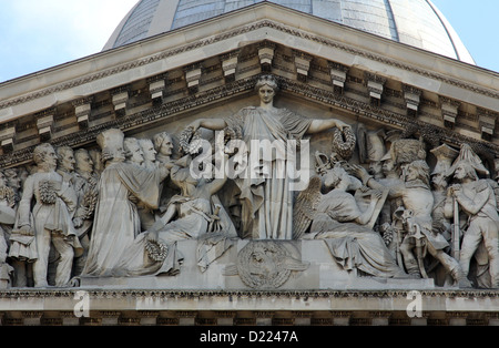 Paris - Tympanon des Pantheons Stockfoto