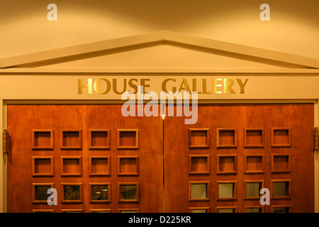 Obenliegende Schild Eingang Haus Galerie innerhalb der New Mexico State Capitol building in Santa Fe Stockfoto