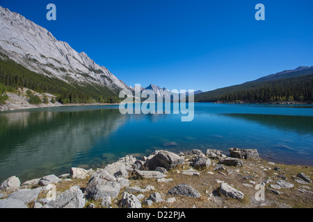 Medicine Lake im Jasper National Park in Alberta, Kanada Stockfoto