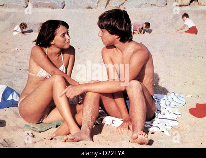 Pauline bin Strang Pauline A La Plage Pauline (Amanda Langlet), Sylvain (Simon De La Brosse) *** lokalen Caption *** 1983-- Stockfoto