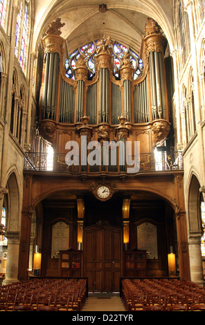 Orgel der Kirche von St. Séverin in Paris Stockfoto