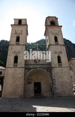 Cathedral of St. Tryphon, Kotor, Montenegro, ist eine römisch-katholische Kathedrale Stockfoto