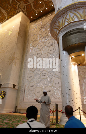 Abu Dhabi, Vereinigte Arabische Emirate, Interieur von Scheich Zayed bin Sultan Al Nahyan Mosque Stockfoto