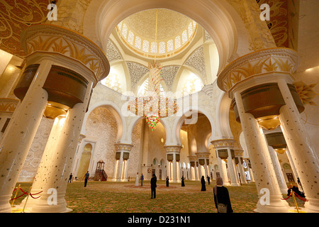 Abu Dhabi, Vereinigte Arabische Emirate, Interieur von Scheich Zayed bin Sultan Al Nahyan Mosque Stockfoto