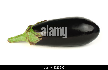 Aubergine weiß isoliert. Studio gedreht Stockfoto