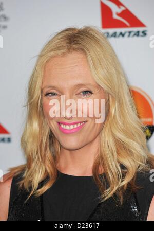 Toni Collette im Ankunftsbereich für G'Day USA Gala, JW Marriot bei LA Live, Los Angeles, CA 12. Januar 2013. Foto von: Elizabeth Goodenough/Everett Collection Stockfoto