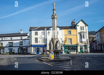 Zentrum von Crickhowell, einer Kleinstadt im östlichen Teil des Brecon-Beacons-Nationalpark in Wales Großbritannien Stockfoto