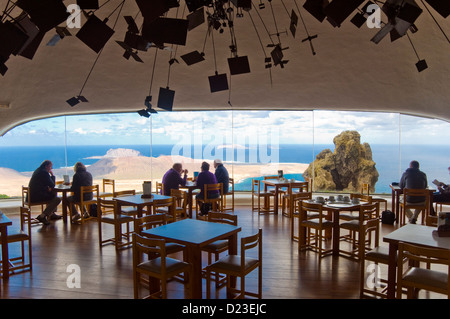 Blick auf Isla la Graciosa vom Mirador del Rio, Lanzarote, Kanarische Inseln, Spanien Stockfoto