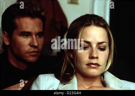 Die Saint - Der Mann Ohne Namen Saint, Simon Templar (Val Kilmer), Emma Russell (Elisabeth Shue) *** lokalen Caption *** 1997 Stockfoto