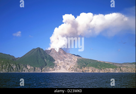 Naturkatastrophen Rauchwolken über dem Soufriere Hills Vulkan in 1997 Montserrat Insel Lesser Antillen Leeward Islands West Indies Karibik Stockfoto