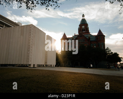 John F. Kennedy Memorial Plaza entworfen vom amerikanischen Architekten Phillip Johnson, symbolisieren die Freiheit des Geistes von Präsident Kennedy Stockfoto