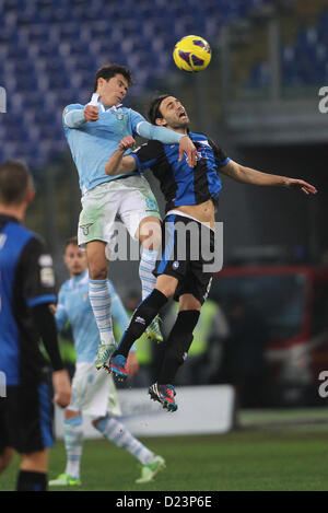 Rom, Italien. 13. Januar 2013. Olympia-Stadion. Serie A Fußball. Hernanez, Lazio-Spieler während der italienischen Liga-Spiel zwischen Lazio und Atalanta. Lazio Rom gewann das Spiel mit einem Score von 2-0 durch Tore von Floccari und Brivio Stockfoto