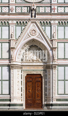 Eingang der Basilika von Santa Croce, Florenz, Italien Stockfoto
