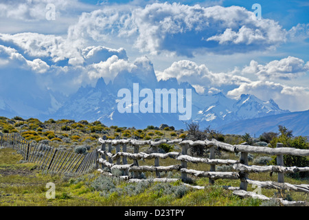 Gewitterwolken über den Fitz Roy Bereich der Anden, Los Glaciares NP, Patagonien, Argentinien Stockfoto