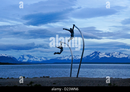 Wind-Denkmal (Amor al Viento) am Seno Ultima Esperanza (letzte Hoffnung Sound), Puerto Natales, Patagonien, Chile Stockfoto