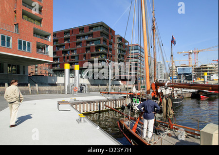 Hamburg, Deutschland, am Sandtorkai Gebäude in der HafenCity Stockfoto