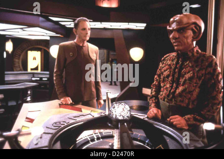 Star Trek: Deep Space Nine Star Trek: Deep Space Nine Odo (Rene Auberjonois, l) *** lokalen Caption *** 1992-- Stockfoto