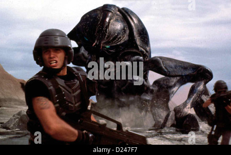 Starship Troopers Starship Troopers Casper Van Dien Johnny Rico (Casper Van Dien) ist Mitglied der "Mobile Infanterie". Als sterben Stockfoto