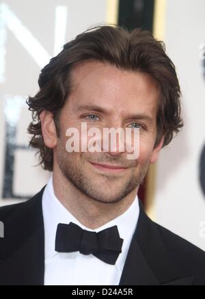 Beverly Hills, Kalifornien, USA. 13. Januar 2013. Bradley Cooper im Ankunftsbereich für 70. Golden Globe Awards Präsentation, Beverly Hilton Hotel, Beverly Hills, CA 13. Januar 2013. Foto von: Charlie Williams/Everett Collection Stockfoto