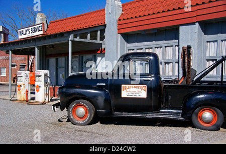 Wally's-Service-Station in Mount Airy, North Carolina, North Carolina. Die Andy Griffith Show verwendet eine Replik von Wally's in Mayberry. Stockfoto