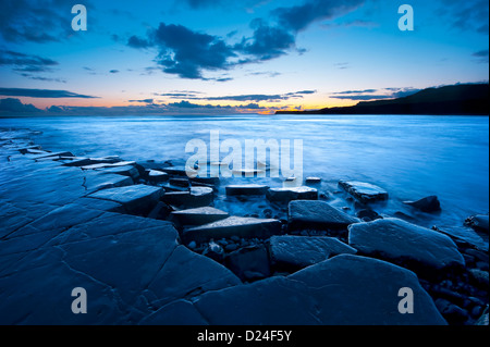 Kimmeridge Vorsprünge in der Abenddämmerung Kimmeridge Bay Jurassic Coast Dorset UK Stockfoto