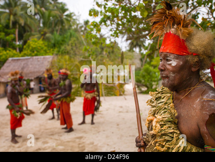 Männer aus Paplieng Stamm Tanz, neue Irland Insel Kavieng, Papua Neu Guinea Stockfoto