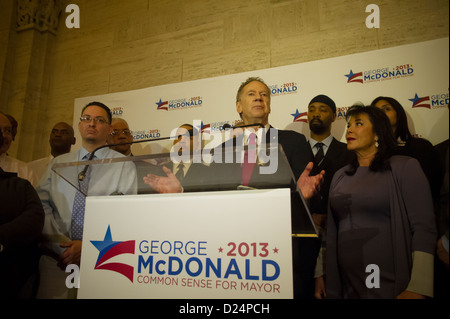 George McDonald von der Doe-Fonds kündigt seine Kandidatur als Mitglied der Republikanischen Partei zum Bürgermeister der Stadt New York Stockfoto