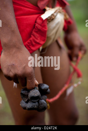 Tribal-TänzerInnen im Rahmen einer Feierstunde, Trobriand Insel, Papua New Guinea Stockfoto