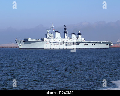 HMS illustre (R06) im Hafen von Amsterdam, Stockfoto