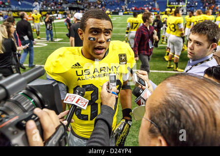 5. Januar 2013 - San Antonio, TEXAS, Vereinigte Staaten - San Antonio Christian Corey Robinson, spielt für die West-Team in der 13. US Armee All-American Bowl an der Alamodome am 5. Januar 2013, spricht gegenüber Reportern nach dem Spiel.  Die East-Team gewann das Spiel 15: 8.  MARVIN PFEIFFER / mpfeiffer@express-news.net (Credit-Bild: © San Antonio Express-News/ZUMAPRESS.com) Stockfoto
