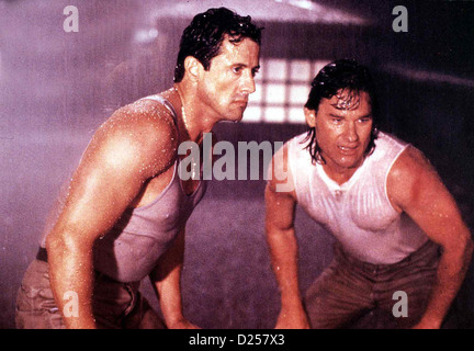 & Bar Tango Tango & Bar Sylvester Stallone, Kurt Russell Der Vom Erfolg Verwoehnte Tango (Sylvester Stallone, l) tut Sich Stockfoto