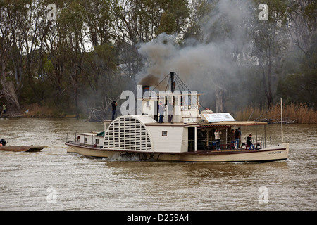 PS Adelaide dämpfen stromaufwärts auf dem Murray River nahe Mildura, Australien Stockfoto