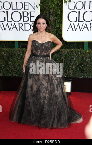 Schauspielerin Julia Louis-Dreyfus erreicht das 70. Annual Golden Globe Awards von der Hollywood Foreign Press Association, HFPA, im Hotel Beverly Hilton in Beverly Hills, USA, am 13. Januar 2013 vorgestellt. Foto: Hubert Boesl Stockfoto