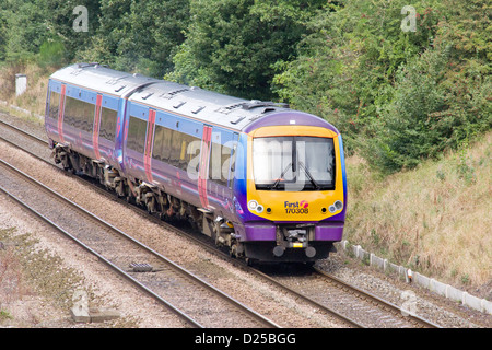 Eine erste Diesel-Personenzug auf der Hauptstrecke in West Yorkshire, England Stockfoto