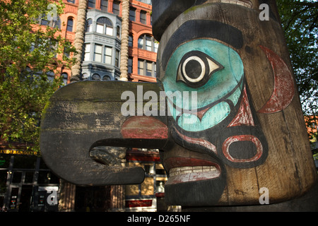 TLINGIT TOTEM POLE PIONEER SQUARE DOWNTOWN SEATTLE WASHINGTON STATE USA Stockfoto