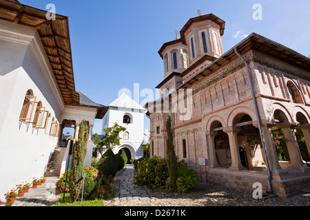 Kloster Manastirea Dintr-un Lemn, ein Garten Kloster in der Walachei, um 1660 gegründet. Rumänien. Stockfoto