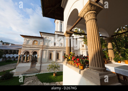 Das Kloster Horezu (Hurezi, Horez) in Rumänien ist als UNESCO-Weltkulturerbe aufgeführt. Die Klosterkirche des Klosters. Rumänien. Stockfoto